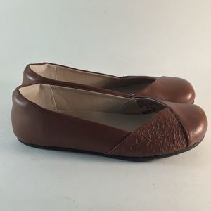 Xero phoenix womens leather ballet flats slip on leather shoes brown size 5